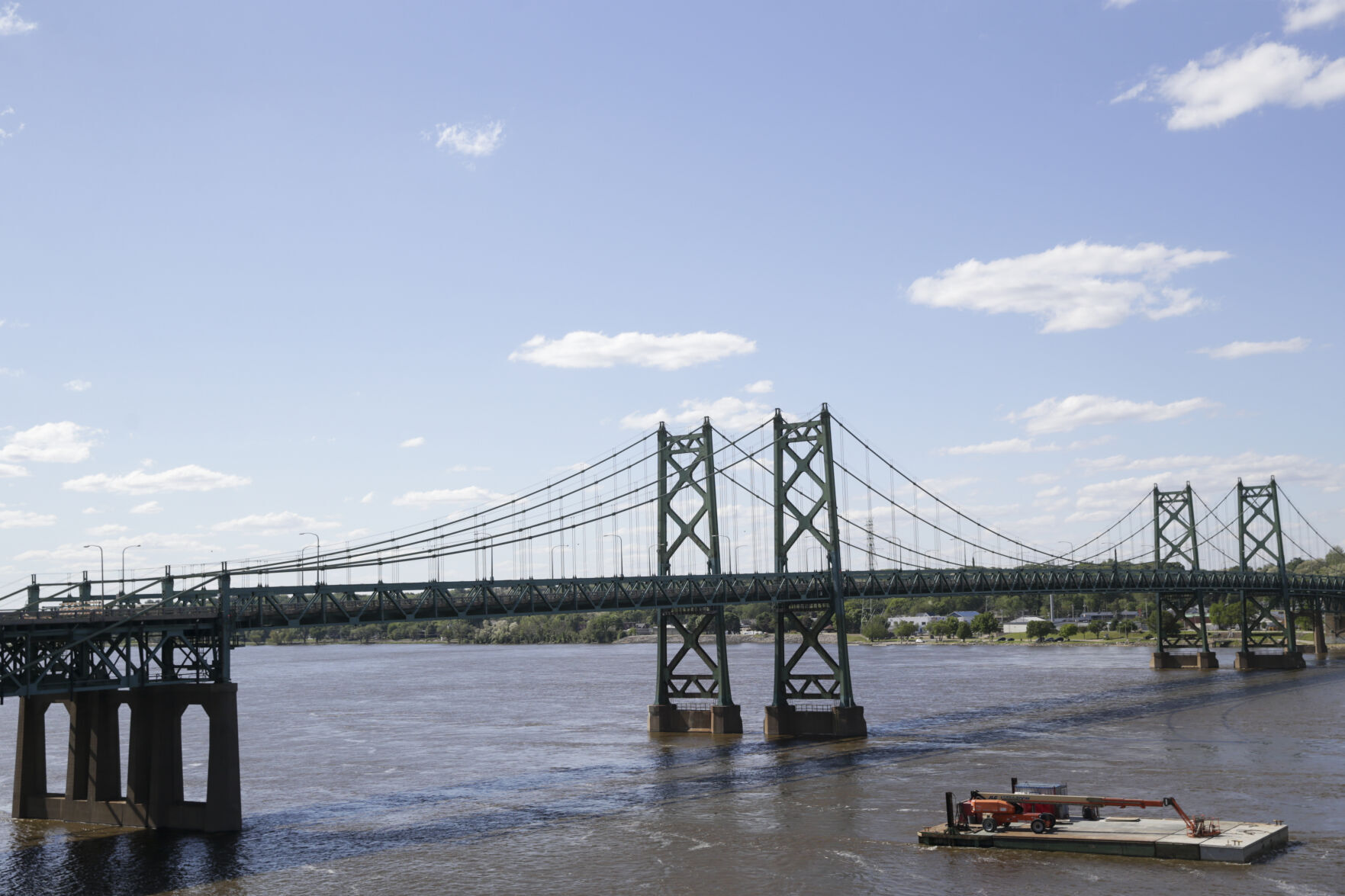 052222-qc-nws-bridge-05.jpg